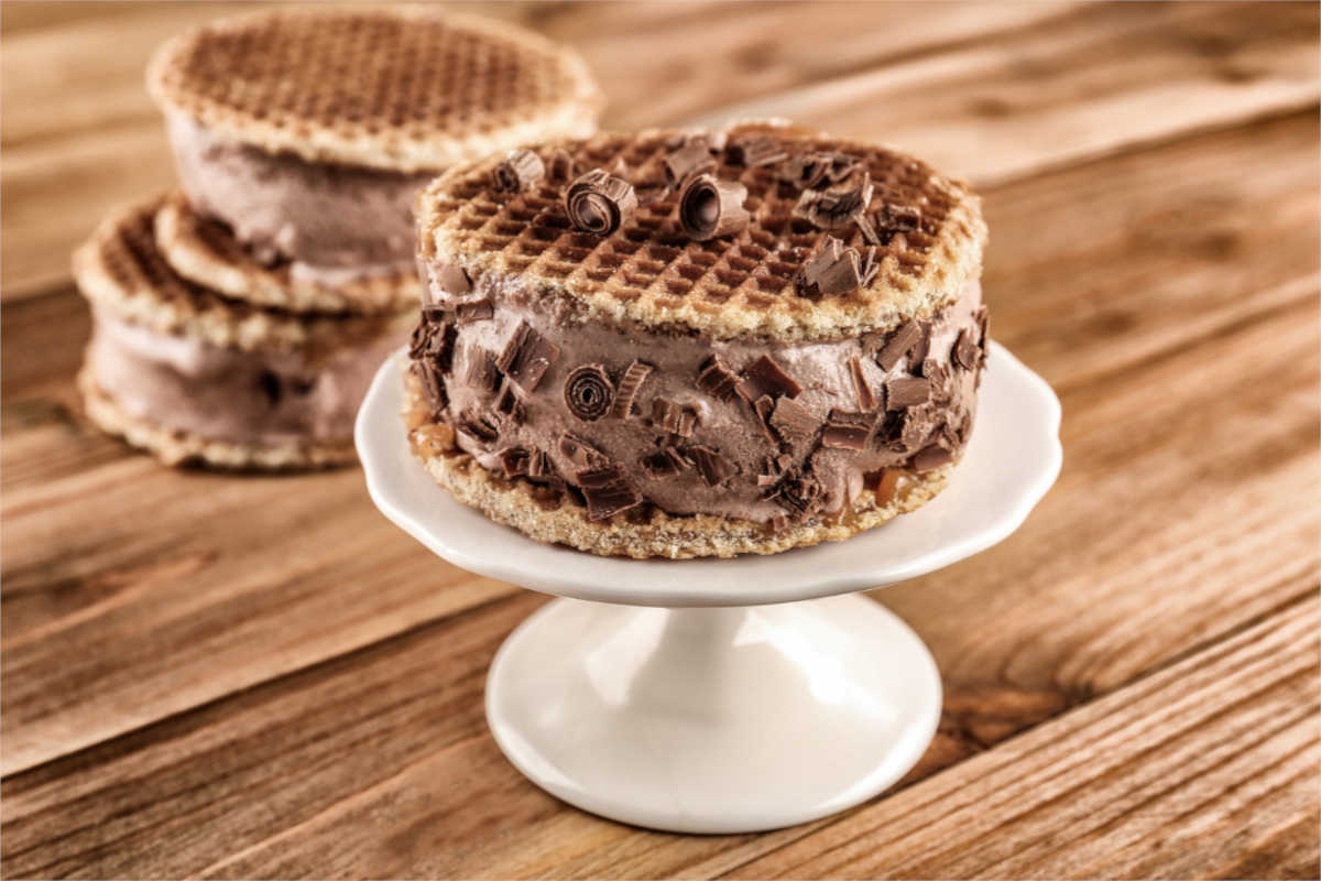 ice-cream-cookie-sandwich